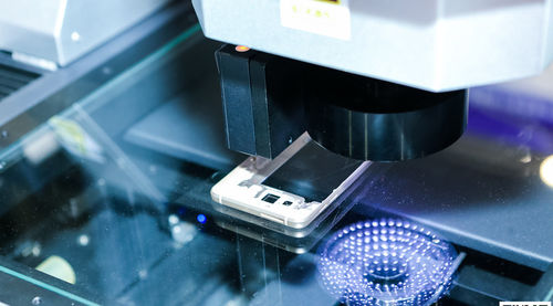 Latest company case about The key role of the vision measuring machine in the mobile phone manufacturing industry